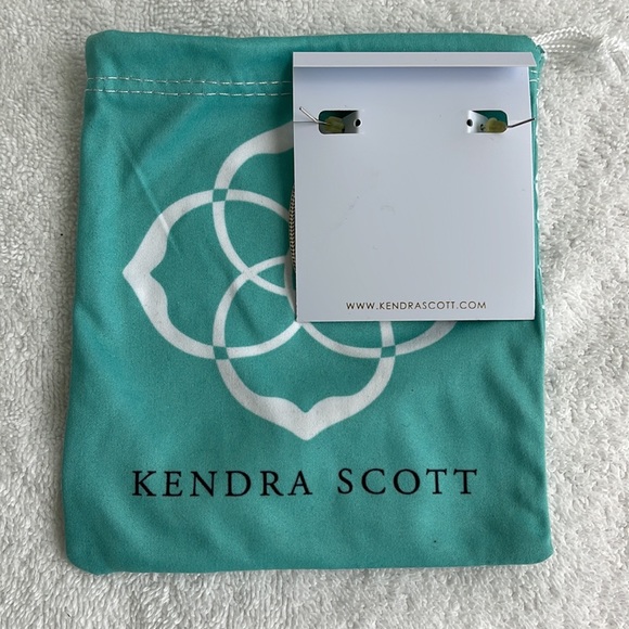 Kendra Scott Elle Drop Earring, measure 1.75"L x 0.75"W on earwire. - Picture 2 of 6